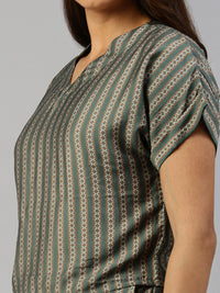 De Moza Women Printed Crop Top Green