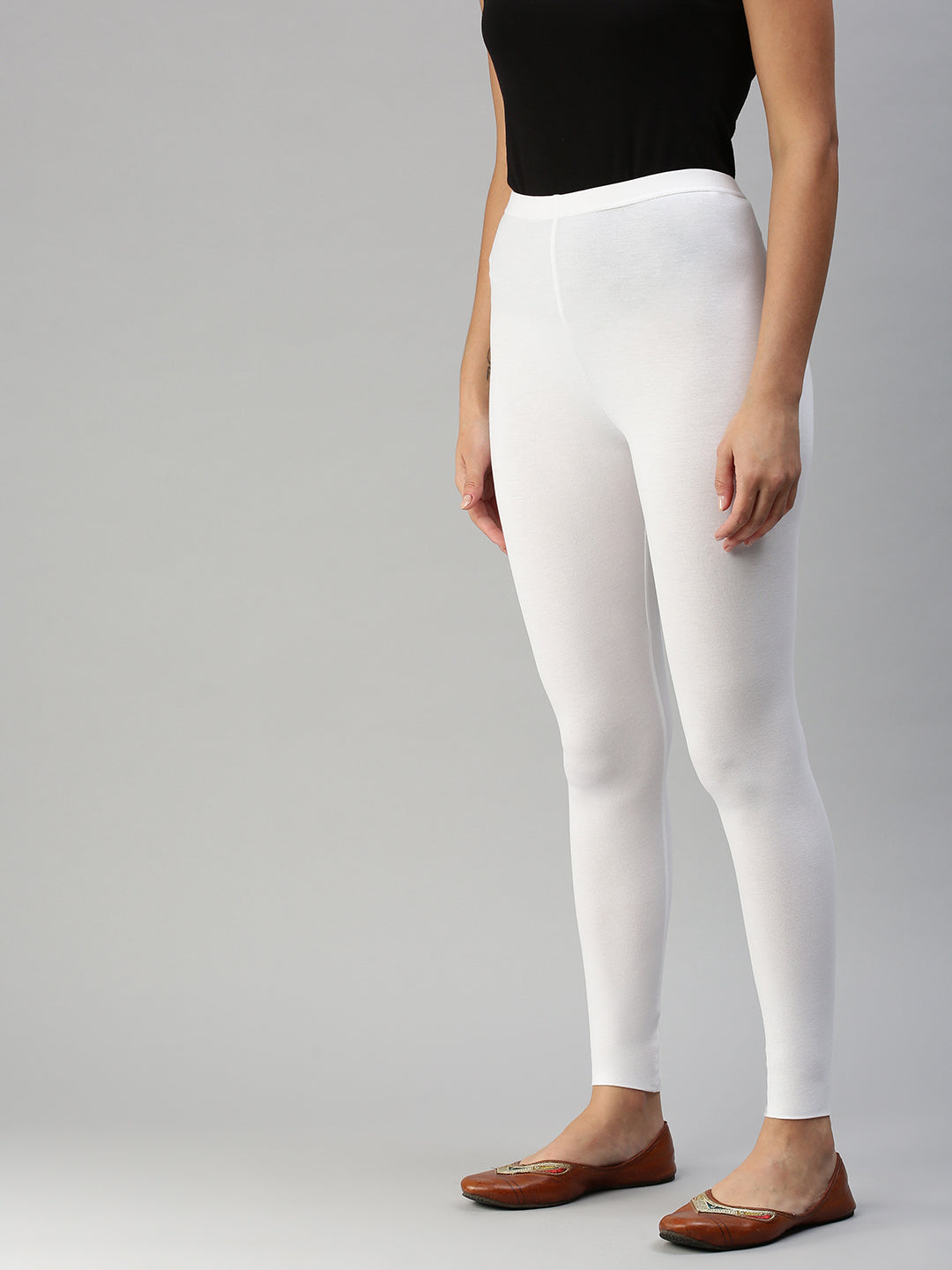 De Moza Women's Ankle Length Leggings Solid Viscose White - De Moza