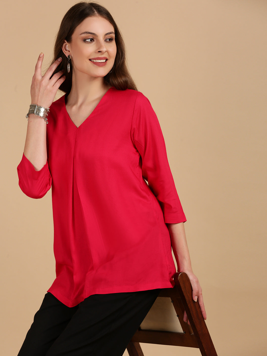 De Moza Women Woven Viscose loosed Fit Top Fuchsia