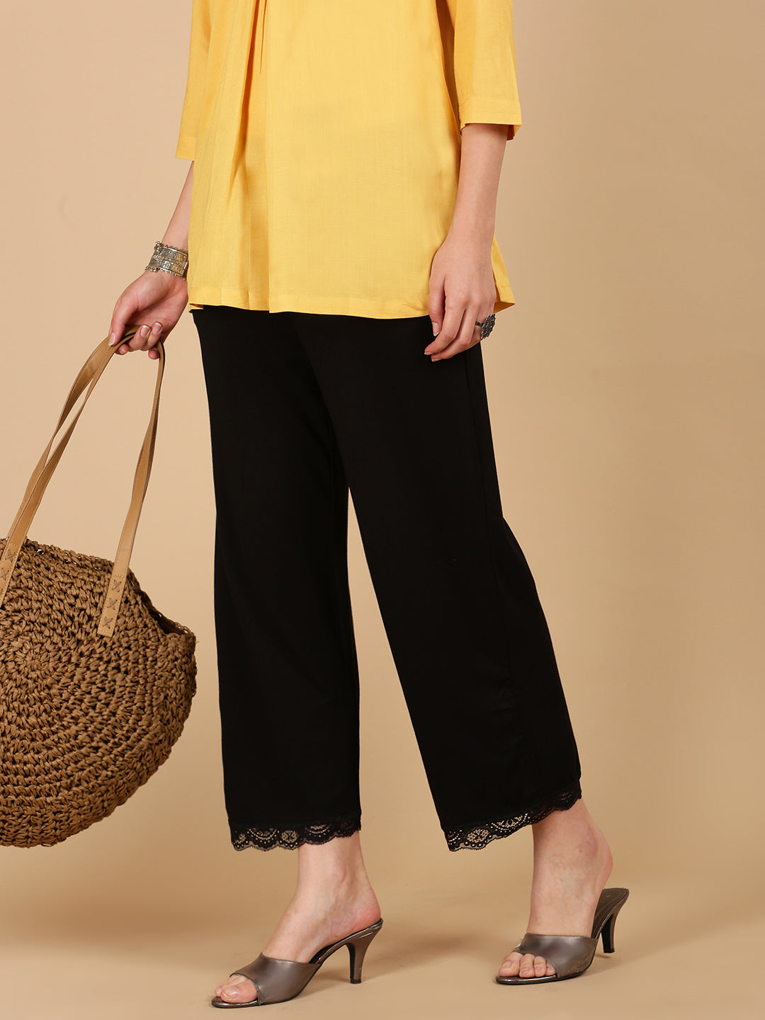 De Moza Women Knitted Viscose loosed Fit Palazzo with Functional Pockets Black