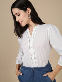 Sciffly Embroidery Top-White - De Moza