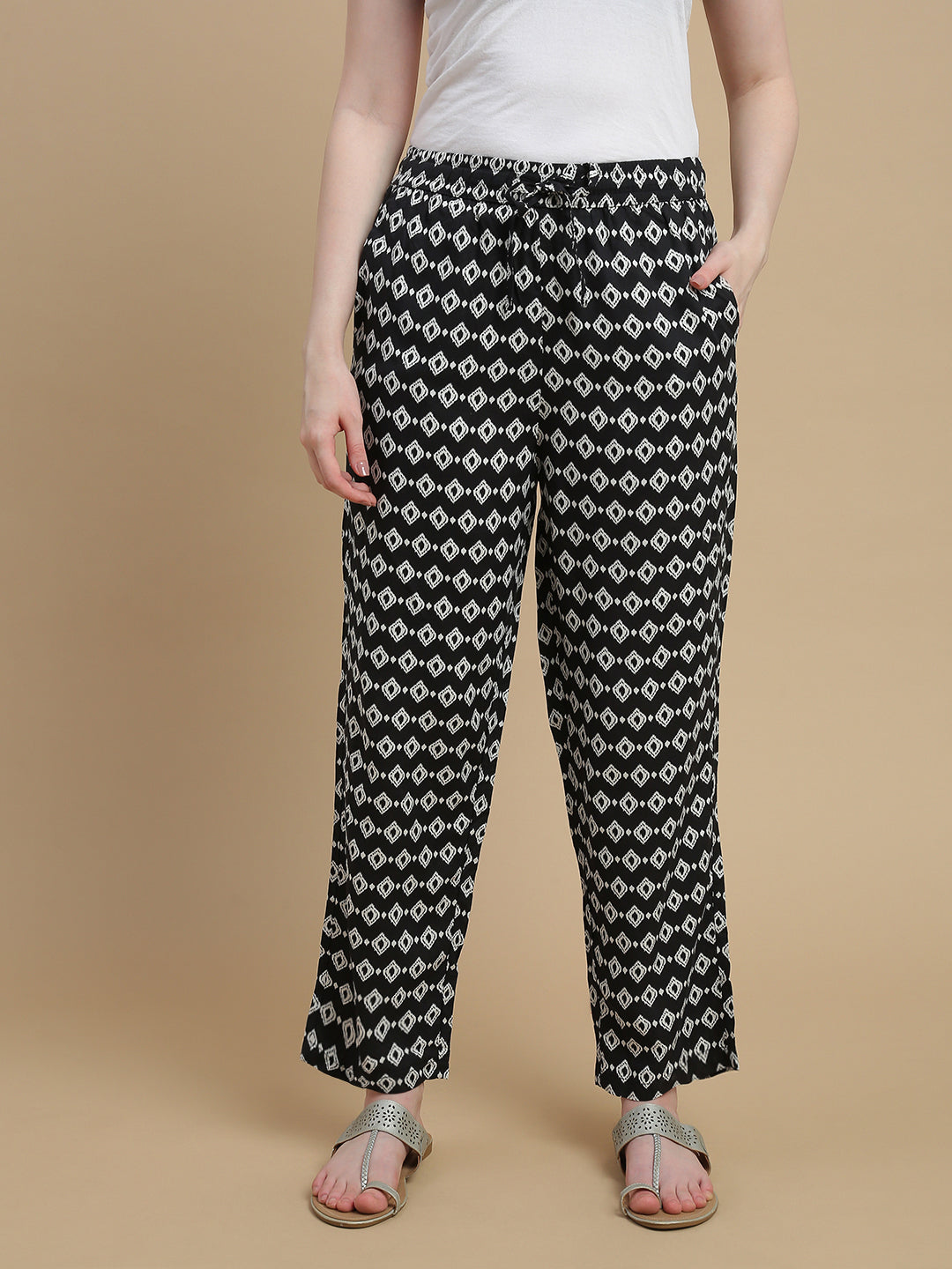 De Moza Women Woven Rayon Straight Fit Printed Straight Pant with Functional Pockets Black - De Moza