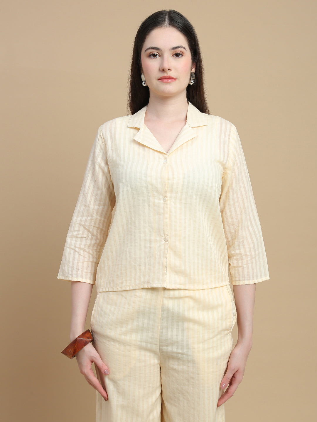 De Moza Women Woven Cotton Dobby Crop Shirt with Collared Neck and 3/4th Sleeves Chalk - De Moza