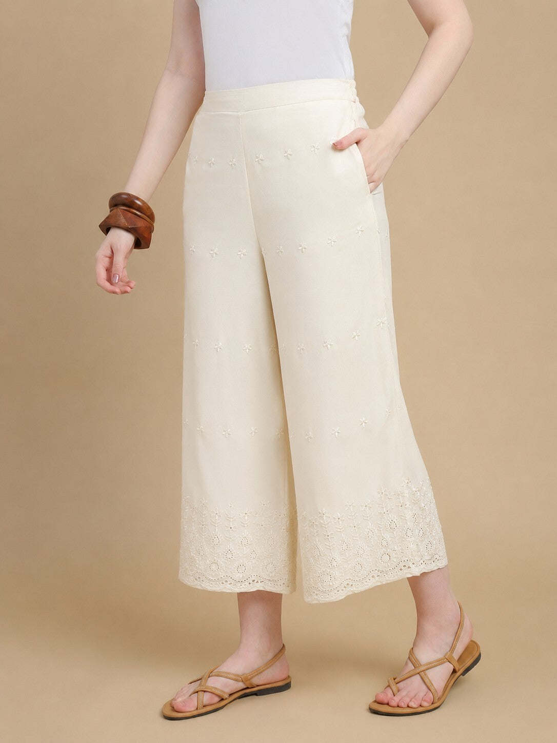 De Moza Women Woven Viscose Relaxed Fit Culottes with Functional Pockets Natural - De Moza