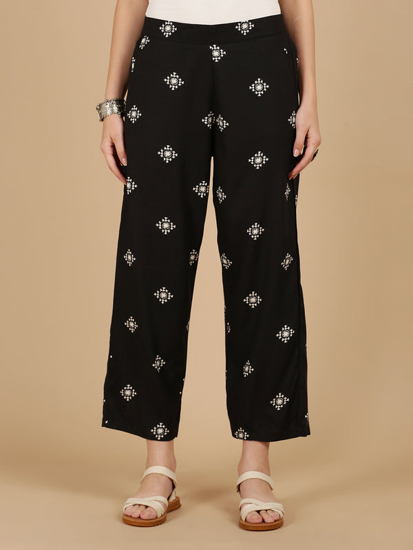 De Moza Women Woven Rayon loosed Fit Palazzo with Functional Pockets Black - De Moza