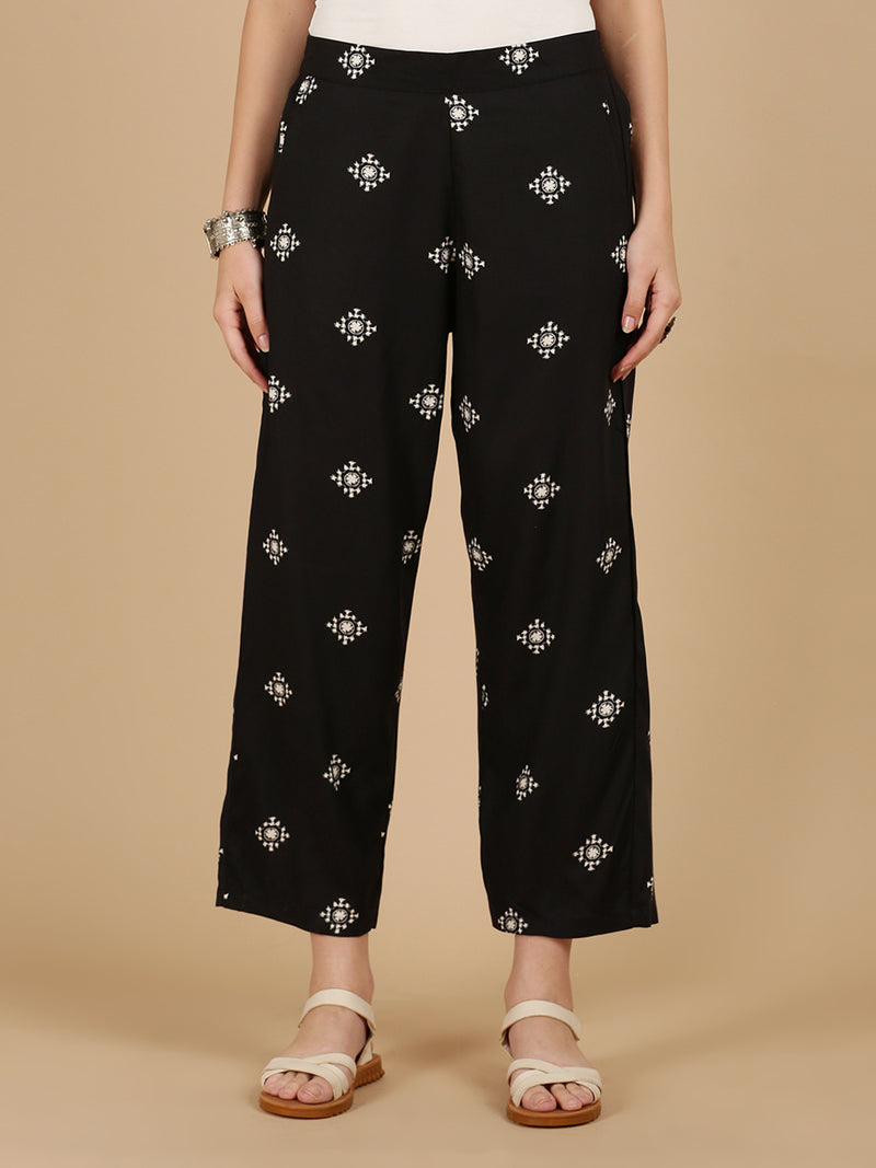 De Moza Women Woven Rayon loosed Fit Palazzo with Functional Pockets Black - De Moza