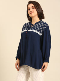 Top Embroidered-Indigo Blue - De Moza