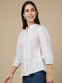 Sciffly Embroidery Top-White - De Moza