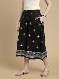 De Moza Women Woven Rayon Loose Fit Printed Culottes with Functional Pockets Black - De Moza