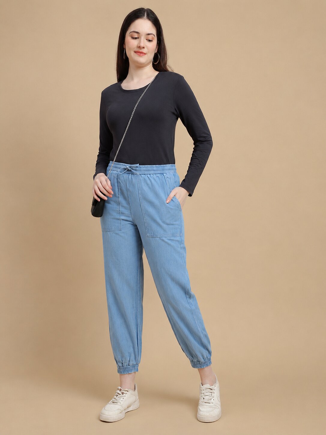 De Moza Women Woven Cotton Regular Fit Denim Jogger with Functional Pockets Light Blue - De Moza