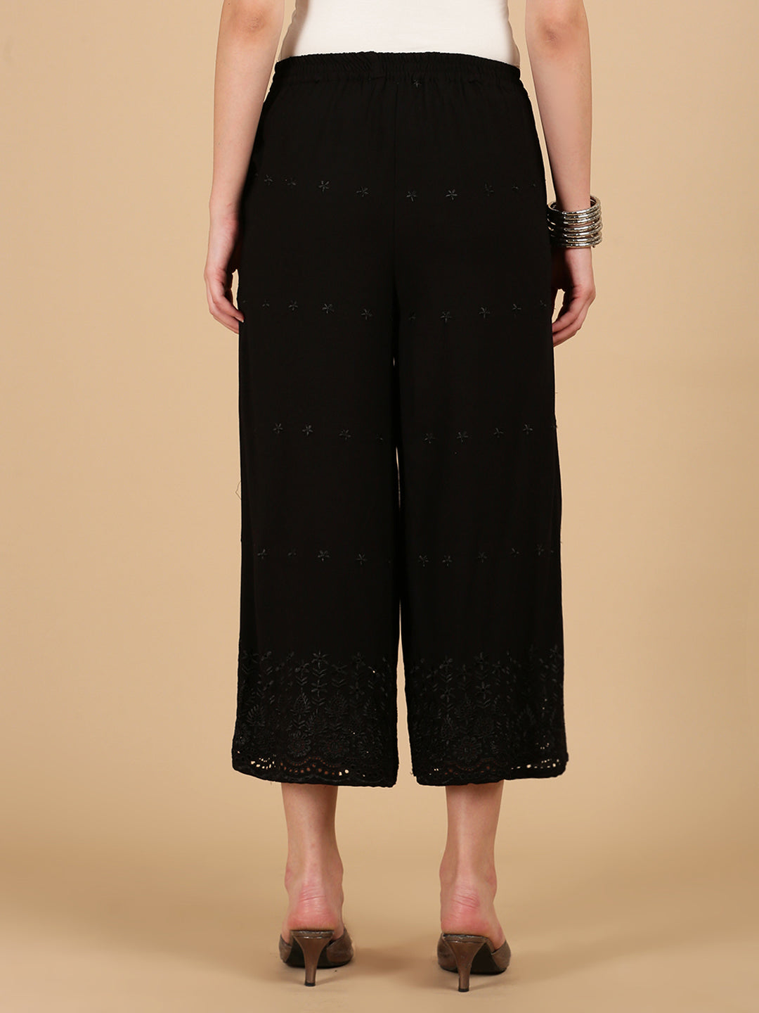 De Moza Women Woven Viscose Relaxed Fit Culottes with Functional Pockets Black