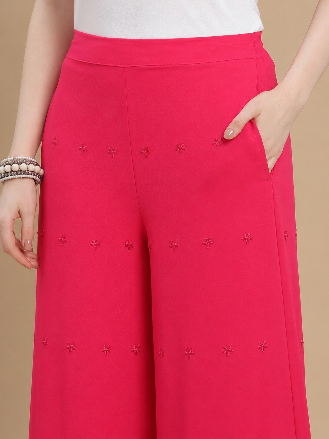 De Moza Women Woven Viscose Relaxed Fit Culottes with Functional Pockets Pink - De Moza