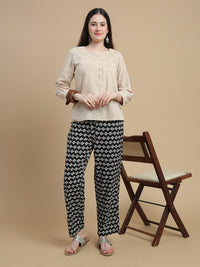 De Moza Women Woven Rayon Straight Fit Printed Straight Pant with Functional Pockets Black - De Moza