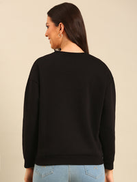 Sweatshirt-Black - De Moza