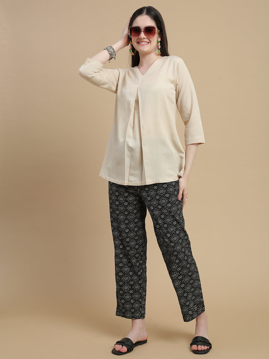 De Moza Women Woven Rayon Straight Fit Printed Straight Pant with Functional Pockets Black - De Moza