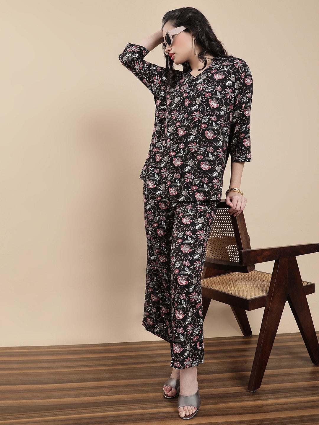 De Moza Women Co-ords with Pack of Top & Palazzo Black