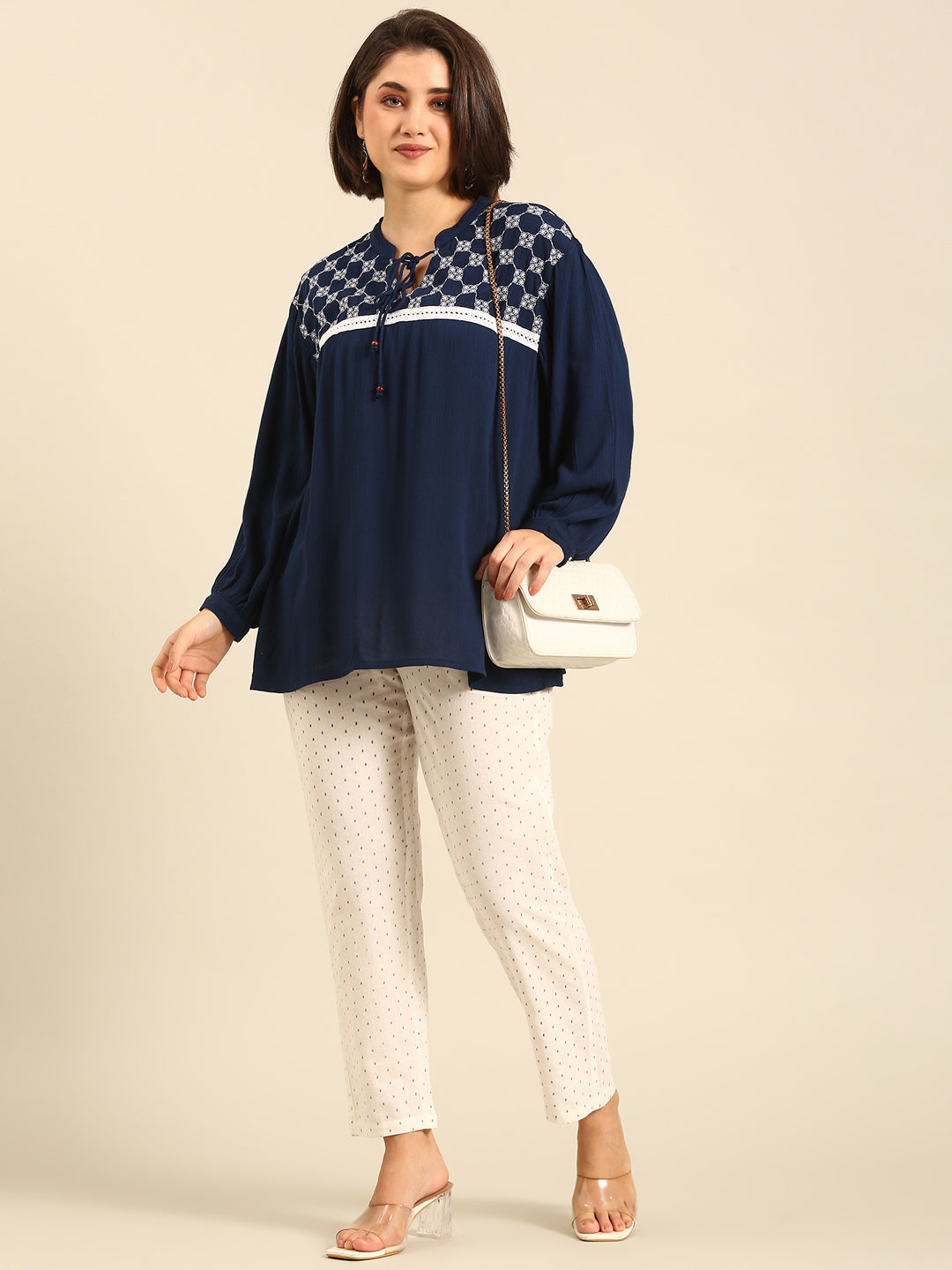 Top Embroidered-Indigo Blue - De Moza