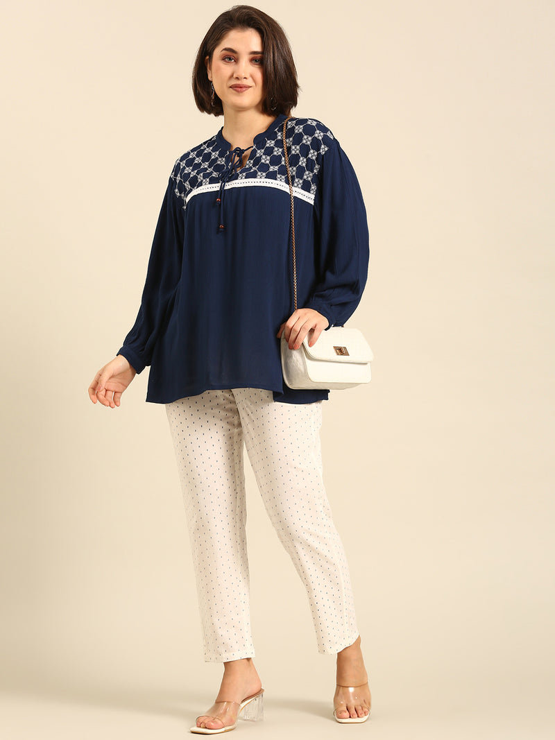 Top Embroidered-Indigo Blue - De Moza