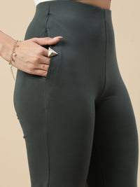 Fit & Flare Pant-Olive