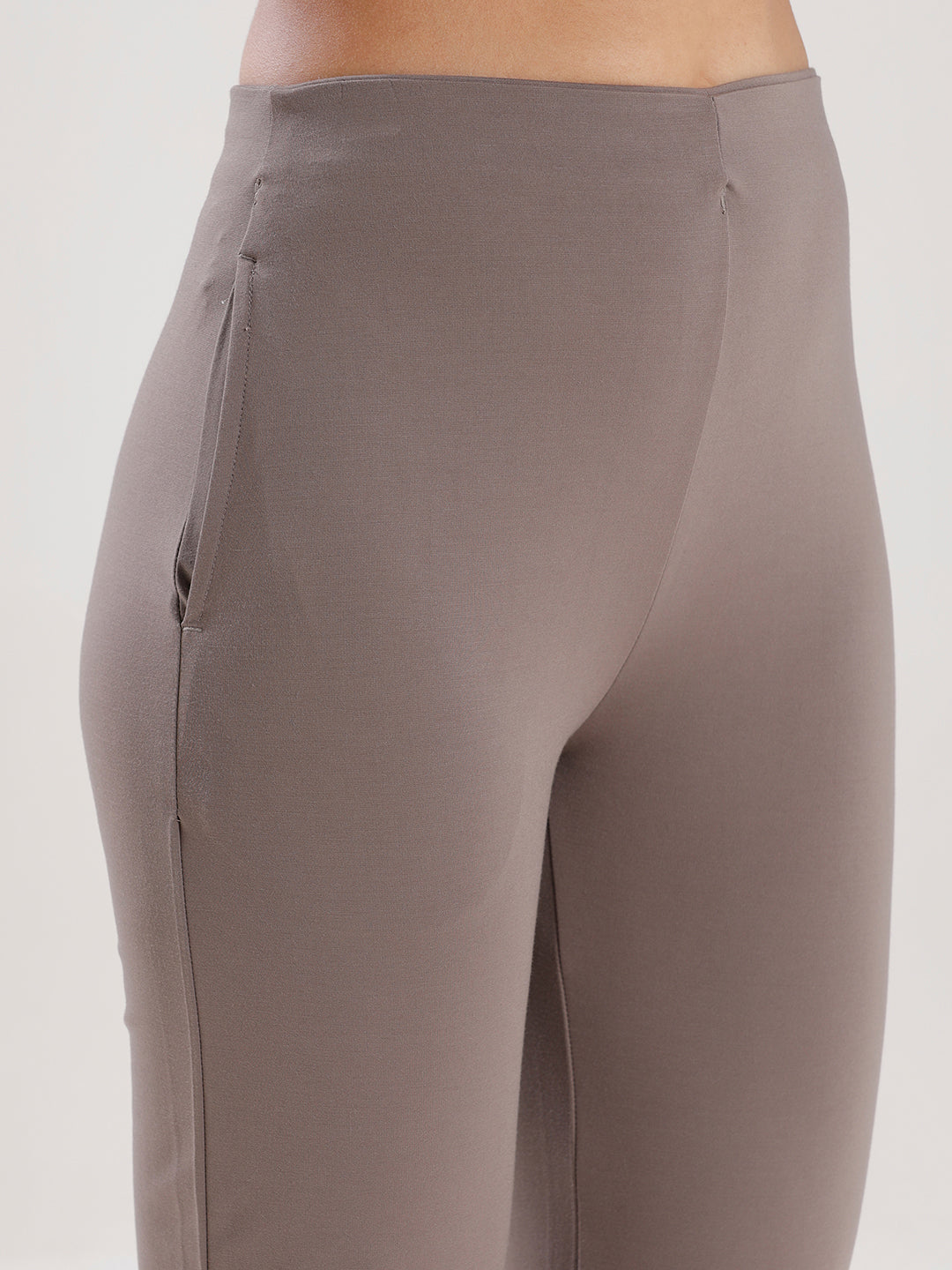 Fit & Flare Pant-Taupe - De Moza