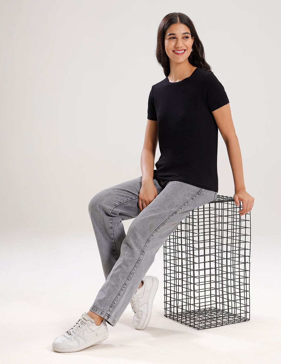T-Shirt Regular Sleeve-Black