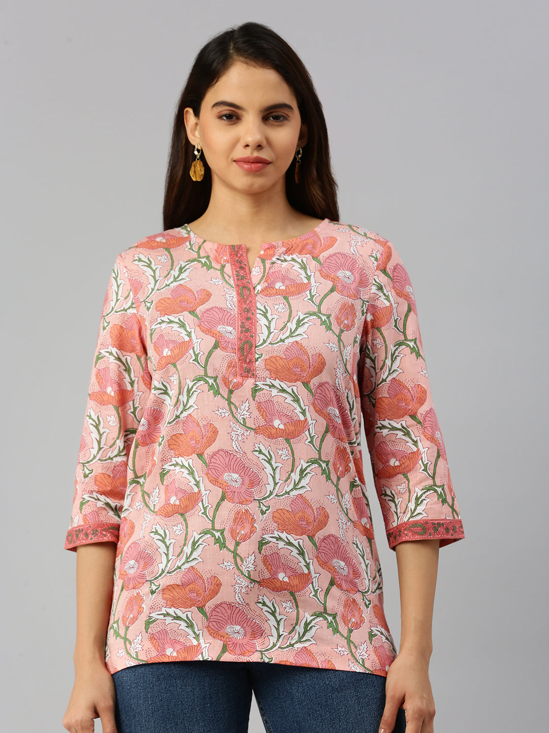 De Moza Women Printed Short Kurti Peach