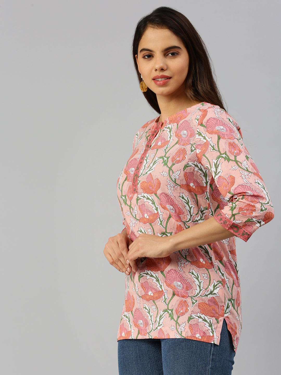 De Moza Women Printed Short Kurti Peach