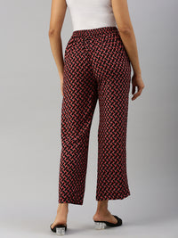 De Moza Women Printed Straight Pants in Black & Red