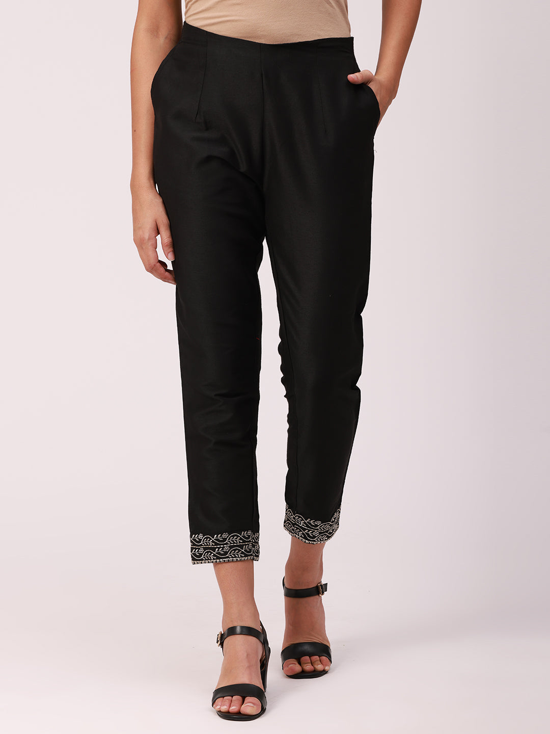 Buy De Moza Women Black Solid Cotton Cigarette Pant - 3XL Online at Best  Prices in India - JioMart.