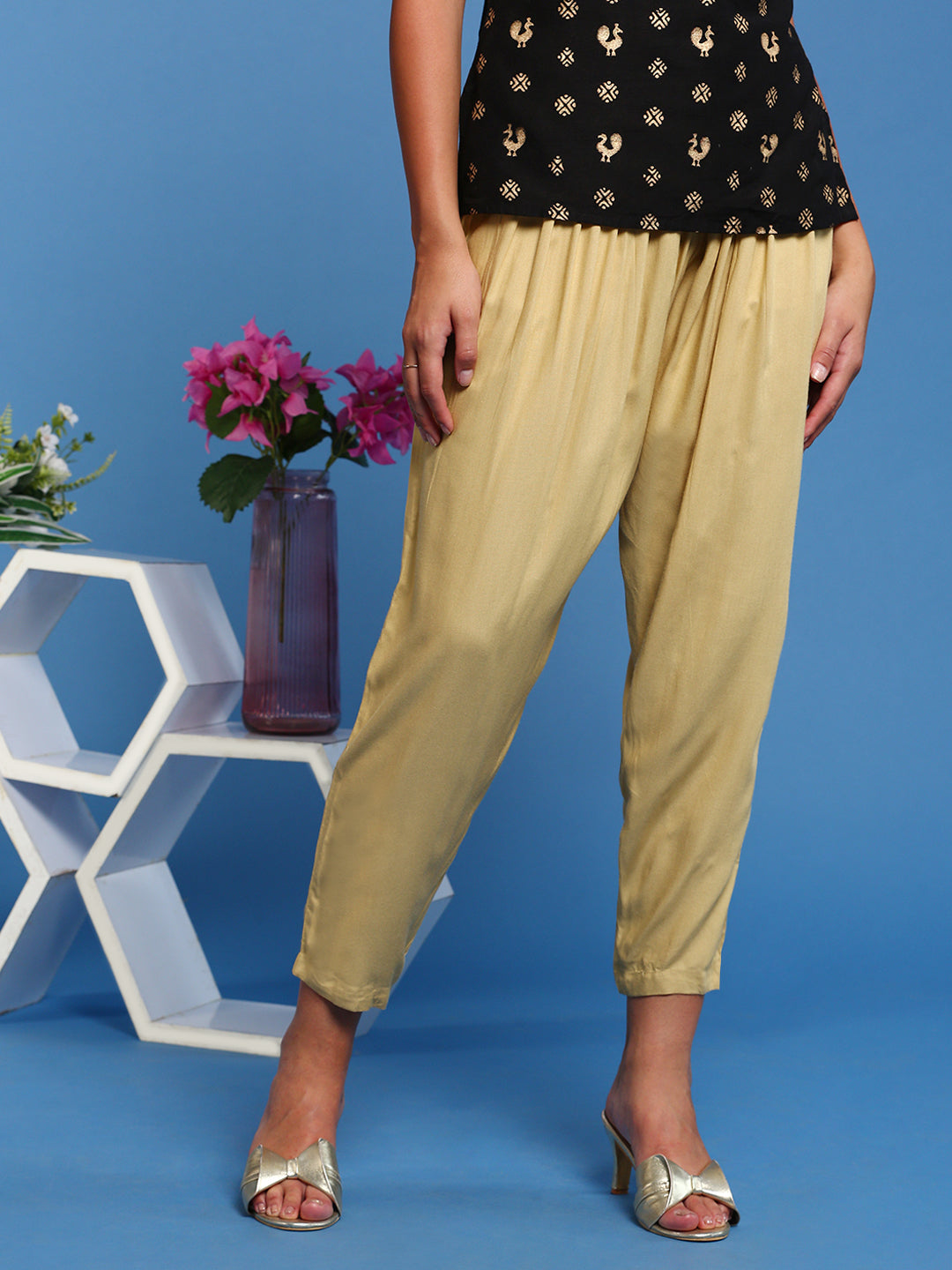 HOW TO STITCH PARALLEL PANTS/ SALWAR | Pants sewing pattern, Blouse pattern  sewing, Sewing pattern design