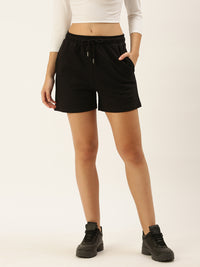 De Moza Women’s Shorts Black